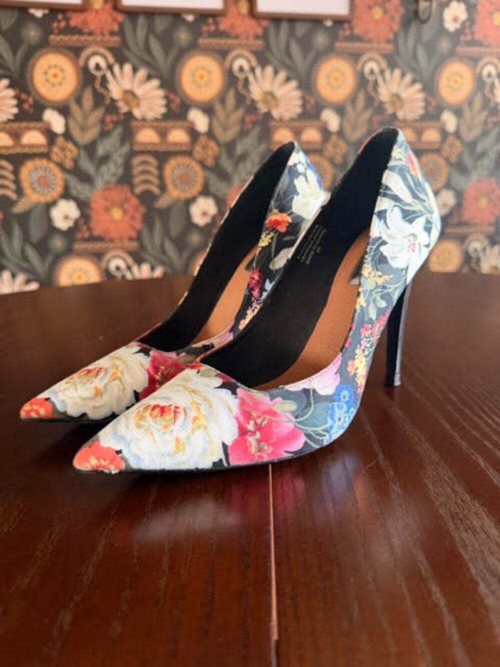 Halogen Floral Pointed Toe Stiletto Pump 8M